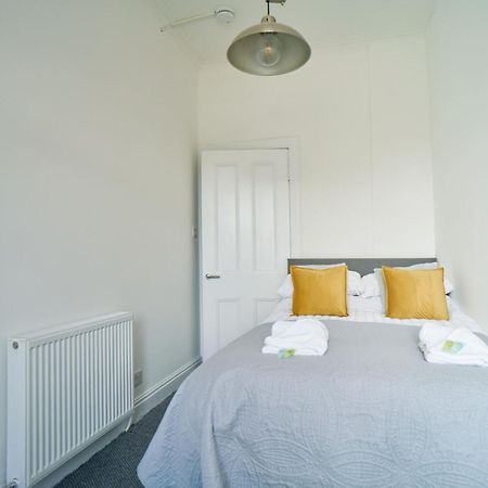 Meadow Apartment Dumbarton Oda fotoğraf
