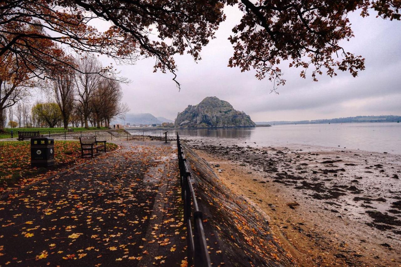 Meadow Apartment Dumbarton Dış mekan fotoğraf