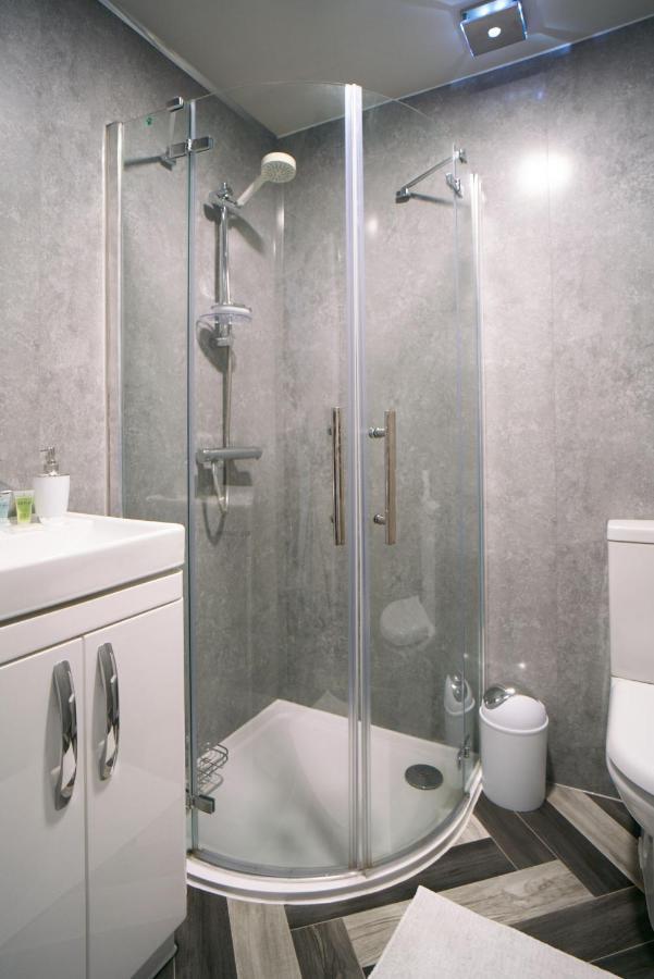 Meadow Apartment Dumbarton Dış mekan fotoğraf